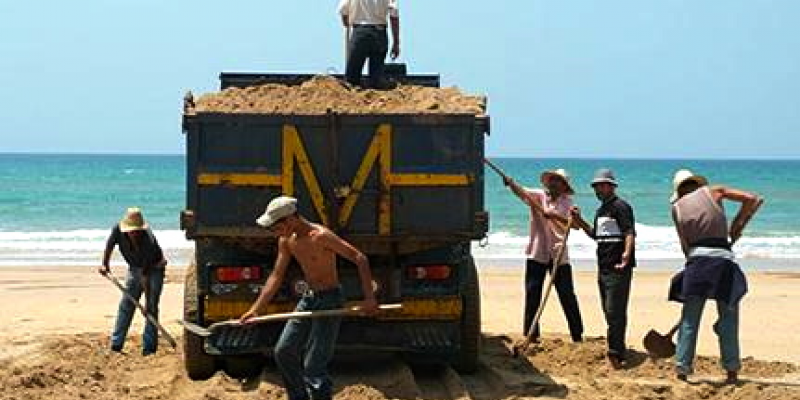 Sand extraction in Morocco